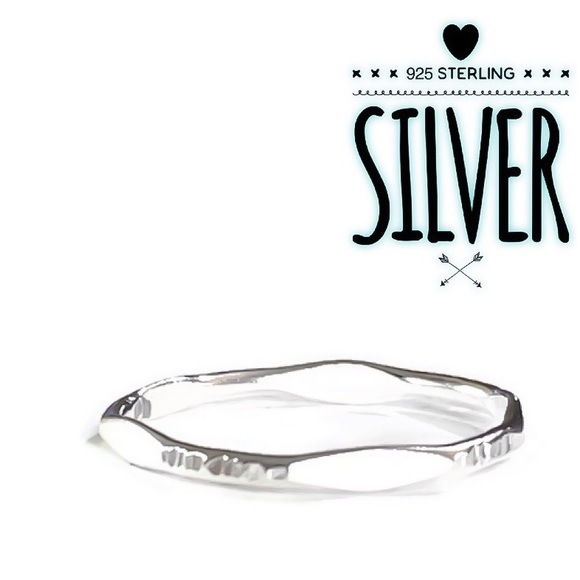 Semi Faceted Textured Thick Band Ring - Picture 1 of 11